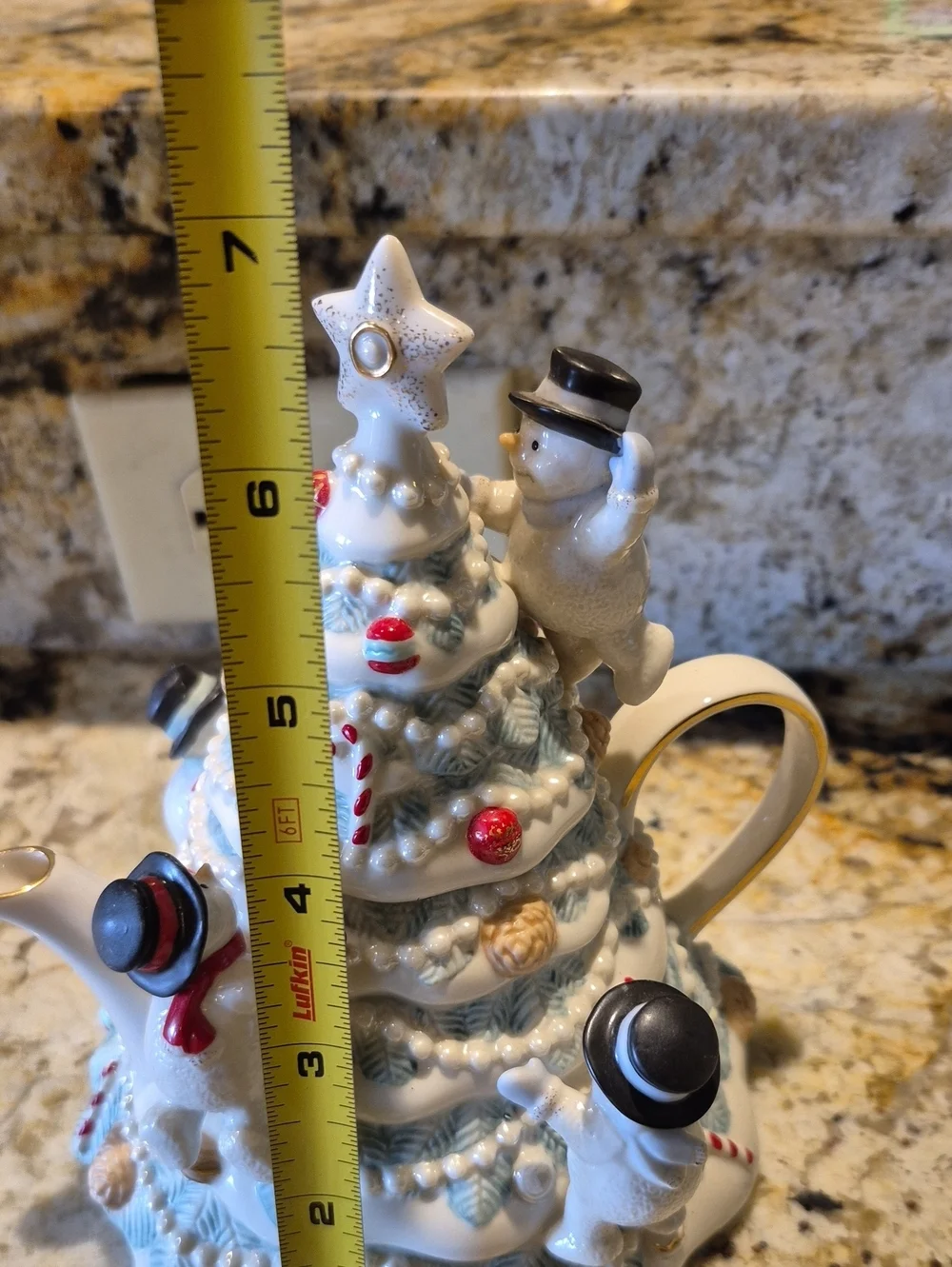 Lenox Christmas Tree With Snowmen Tea Pot. Vintage Piece.(#3030E)